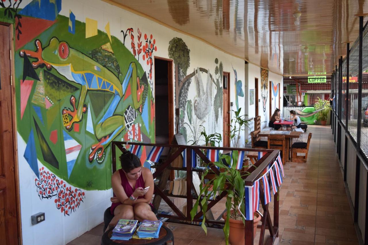 Arenal Container Hostel La Fortuna Exteriör bild