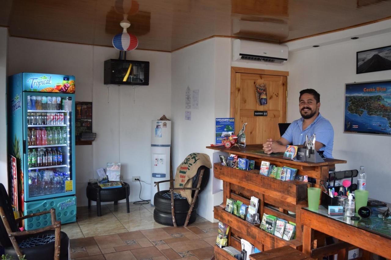 Arenal Container Hostel La Fortuna Exteriör bild