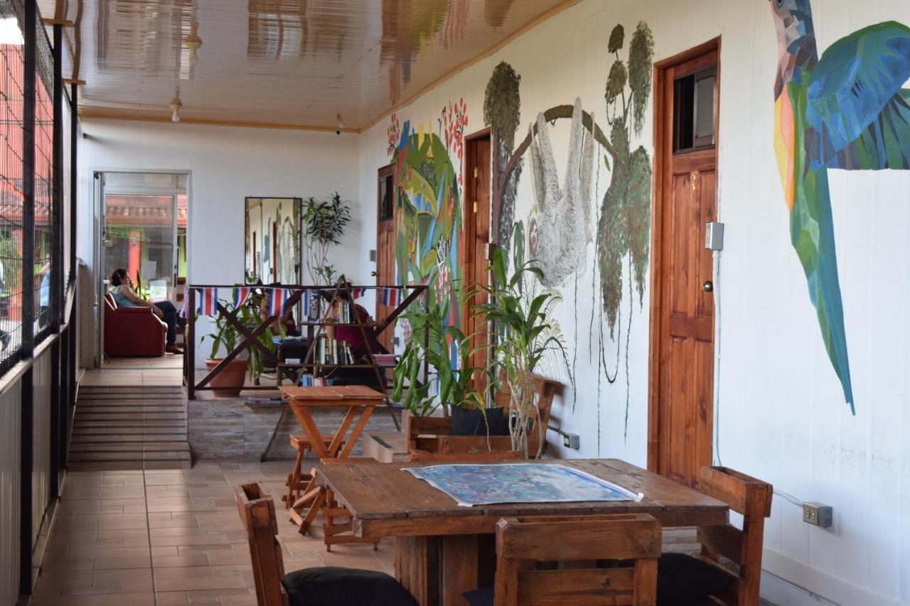 Arenal Container Hostel La Fortuna Exteriör bild