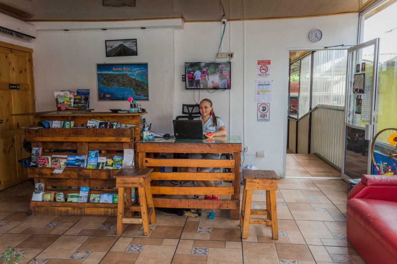 Arenal Container Hostel La Fortuna Exteriör bild