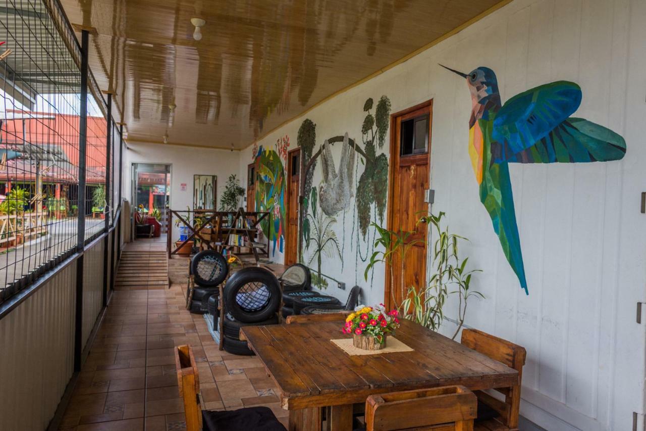 Arenal Container Hostel La Fortuna Exteriör bild